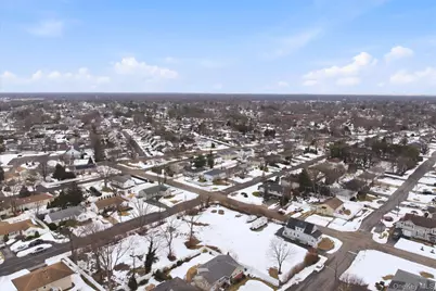 35 Weston Avenue, Deer Park, NY 11729 - Photo 28