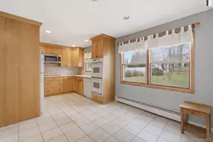 25 Haskel Ln, Stony Brook, NY 11790 - Photo 8