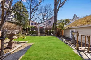 58 Kingston Ave, Yonkers, NY 10701 - Photo 26