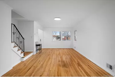 17949 Zoller Road, Jamaica, NY 11434 - Photo 8