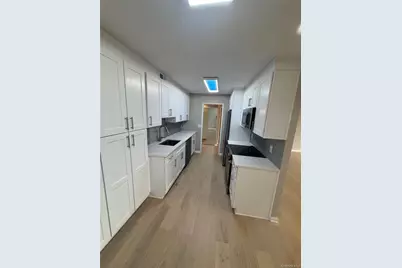 500 High Point Drive #506, Hartsdale, NY 10530 - Photo 6