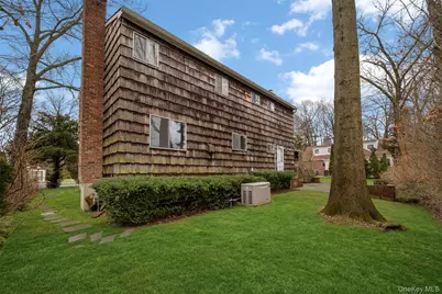 36 West Terrace Road, Great Neck, NY 11021 - Photo 30