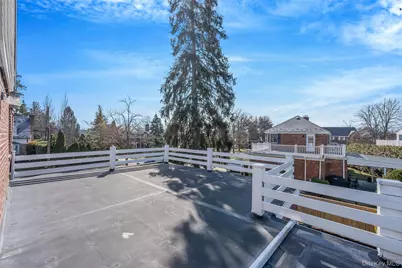 15 Seeley Court, Malverne, NY 11565 - Photo 30