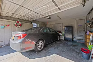 15 Seeley Ct, Malverne, NY 11565 - Photo 32