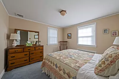 15 Seeley Court, Malverne, NY 11565 - Photo 24