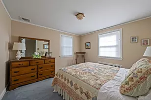 15 Seeley Ct, Malverne, NY 11565 - Photo 24