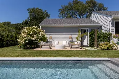 48 Middle Pond Road, Southampton, NY 11968 - Photo 6