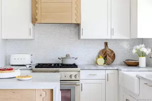 48 Middle Pond Rd, Southampton, NY 11968 - Photo 8