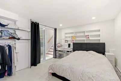 557 Woodbury Road, Plainview, NY 11803 - Photo 24