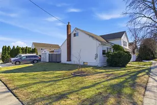 557 Woodbury Rd, Plainview, NY 11803 - Photo 32