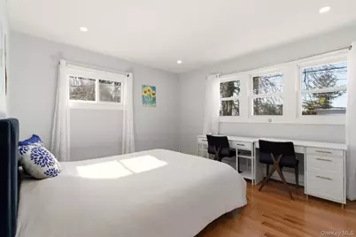 557 Woodbury Road, Plainview, NY 11803 - Photo 14