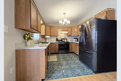 1462 Claas Avenue, Holbrook, NY 11741 - Photo 6