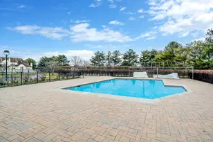 120 Cranberry Ct, Melville, NY 11747 - Photo 40