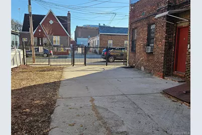 202-15 Hollis Avenue #R, Saint Albans, NY 11412 - Photo 10