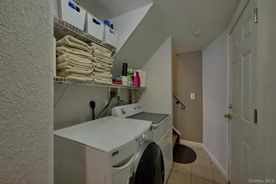 15 Snapper Court, Lindenhurst, NY 11757 - Photo 20