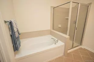 919 Saratoga Ln, Fishkill, NY 12524 - Photo 20