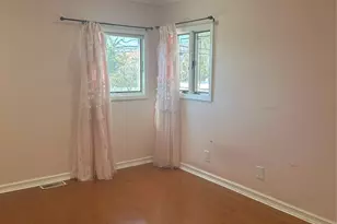 23 Clinton Ln, Jericho, NY 11753 - Photo 8