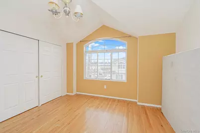 61 Merivale Lane, New York, NY 10304 - Photo 14