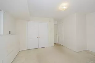 61 Merivale Ln, New York, NY 10304 - Photo 4