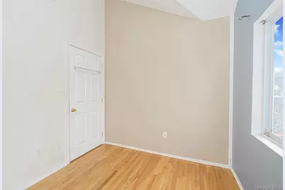 61 Merivale Lane, New York, NY 10304 - Photo 16