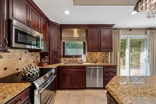 461 Wolf Hill Rd, Dix Hills, NY 11746 - Photo 10