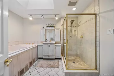 461 Wolf Hill Road, Dix Hills, NY 11746 - Photo 20