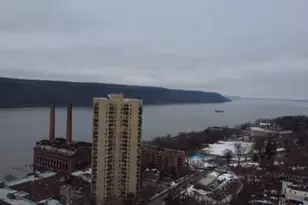 369 Warburton Ave, Yonkers, NY 10701 - Photo 8