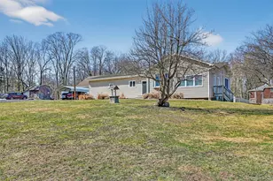 130 Dunthorne Dr, Bloomingburg, NY 12721 - Photo 2