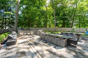 9 E Stemmer Ln, Suffern, NY 10901 - Photo 24