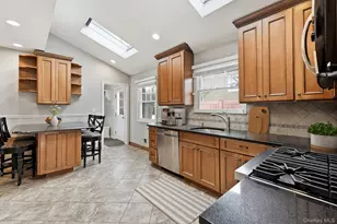 7 Highland Dr, Ardsley, NY 10502 - Photo 12