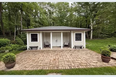 15 Tiber Road, Oyster Bay, NY 11791 - Photo 32