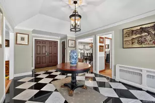 15 Tiber Rd, Oyster Bay, NY 11791 - Photo 4