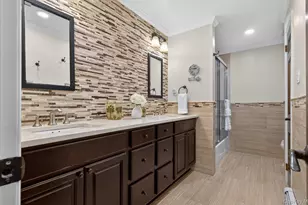 15 Tiber Rd, Oyster Bay, NY 11791 - Photo 26