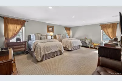 15 Tiber Road, Oyster Bay, NY 11791 - Photo 20