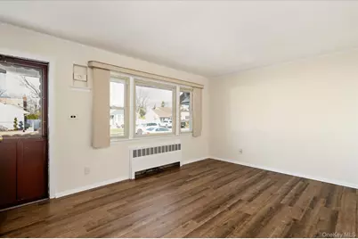 16 Seneca Drive, Massapequa, NY 11758 - Photo 4