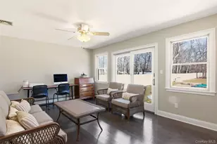 741 10th St, Islip Terrace, NY 11752 - Photo 16