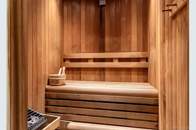 6000 Royal Court #PENTHOUSE, North Hills, NY 11040 - Photo 40