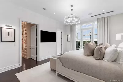 6000 Royal Court #PENTHOUSE, North Hills, NY 11040 - Photo 20