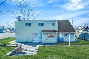 75 Oakcrest Ave, Farmingville, NY 11738 - Photo 22