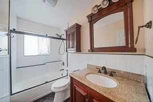 75 Oakcrest Ave, Farmingville, NY 11738 - Photo 14