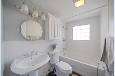 75 Oakcrest Avenue, Farmingville, NY 11738 - Photo 18