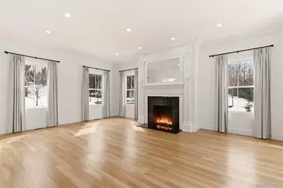 77 Cove Road, Oyster Bay, NY 11771 - Photo 16