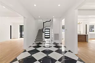 77 Cove Rd, Oyster Bay, NY 11771 - Photo 6