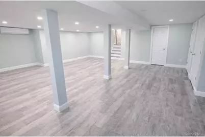 39 West Lane, Bay Shore, NY 11706 - Photo 22