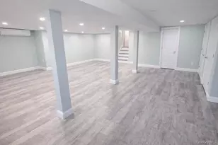 39 West Ln, Bay Shore, NY 11706 - Photo 22