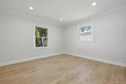38 Bobolink Lane, Levittown, NY 11756 - Photo 18