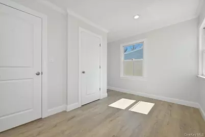 38 Bobolink Lane, Levittown, NY 11756 - Photo 22