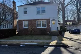 15 Geranium Ave, Floral Park, NY 11001 - Photo 1