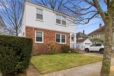 15 Geranium Avenue, Floral Park, NY 11001 - Photo 4
