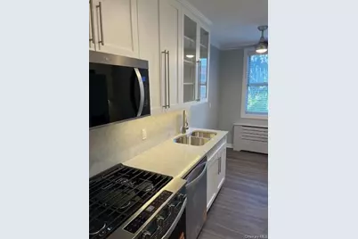 257 Cedarhurst Avenue #A10, Cedarhurst, NY 11516 - Photo 2